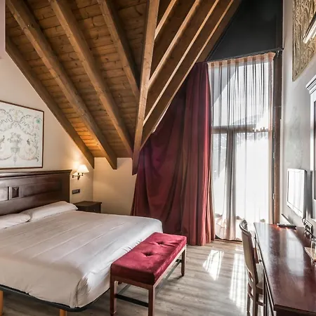 Snoe De Sallent 4 Hotel